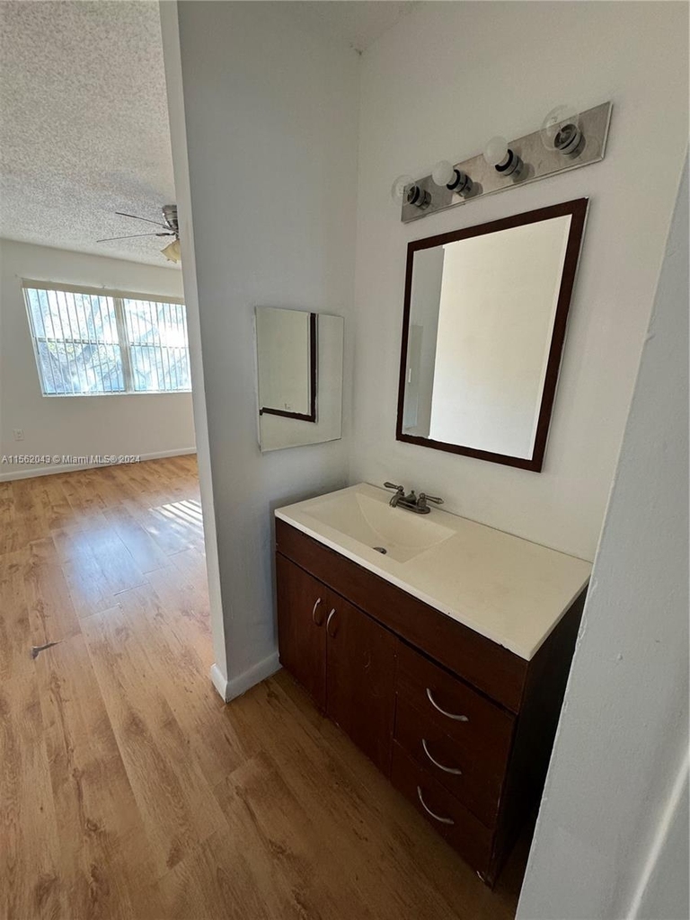 2244 Sw 80th Ter - Photo 6