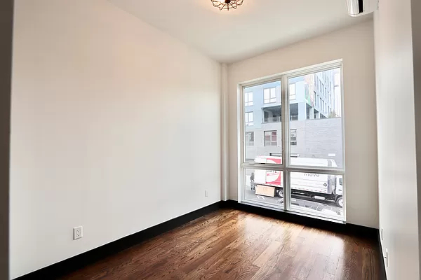 340 Irving Avenue - Photo 6