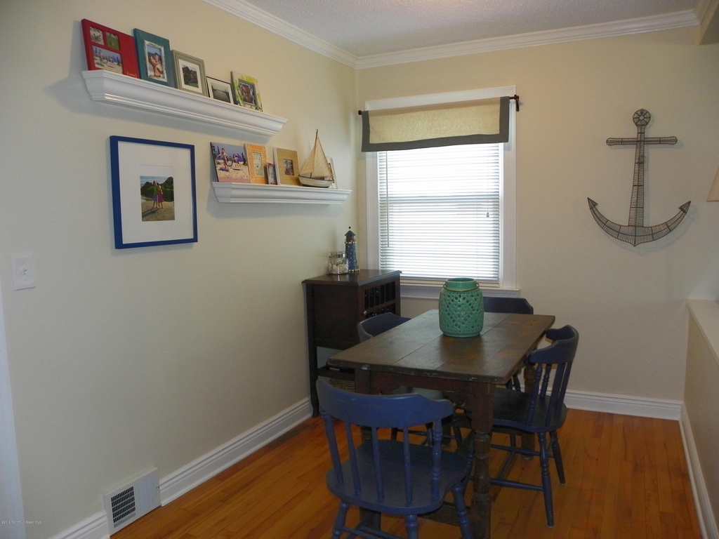 321 Ludlow Avenue - Photo 3