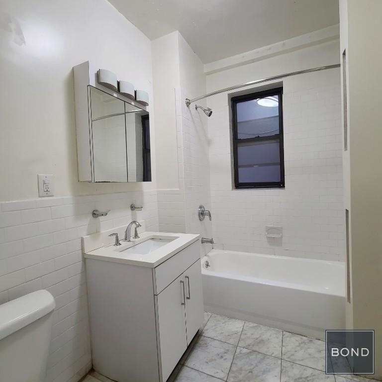 140 West 55th Street - Photo 3