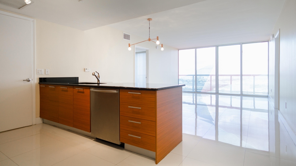 50 Biscayne Boulevard - Photo 5