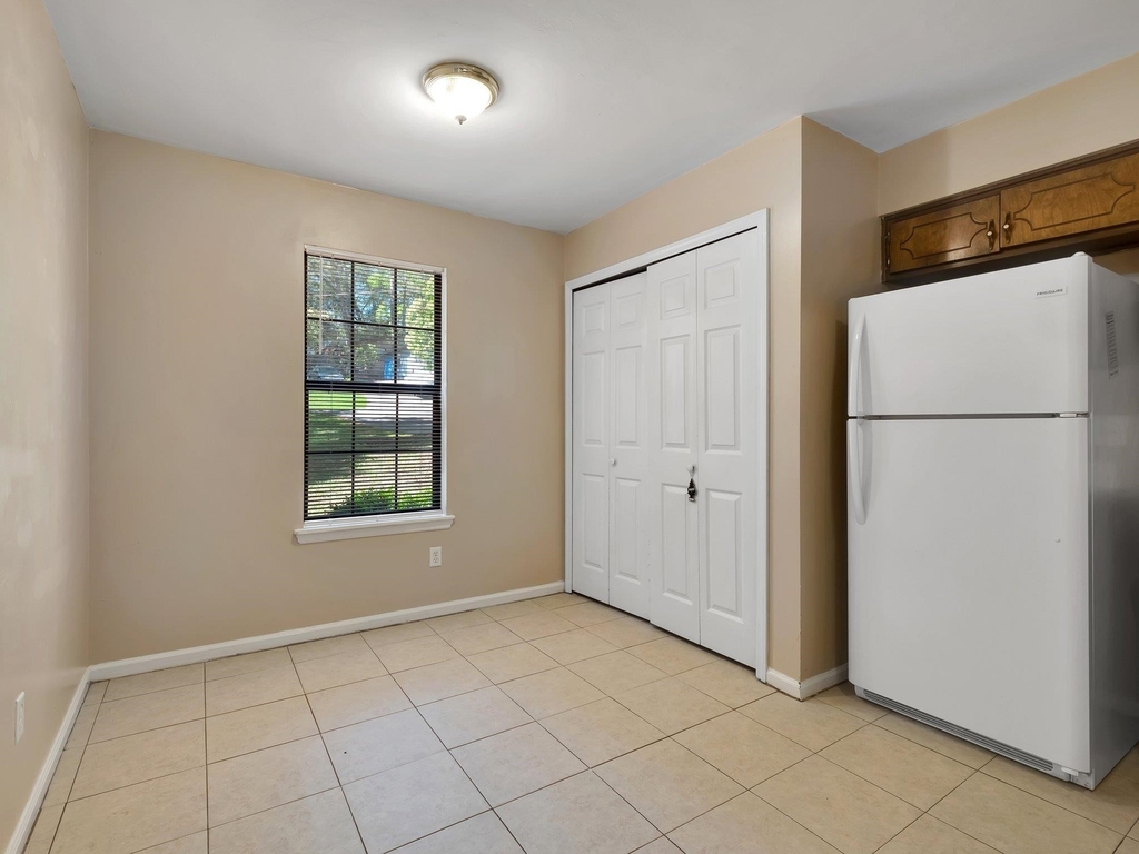 2457 Wren Hollow Drive - Photo 8