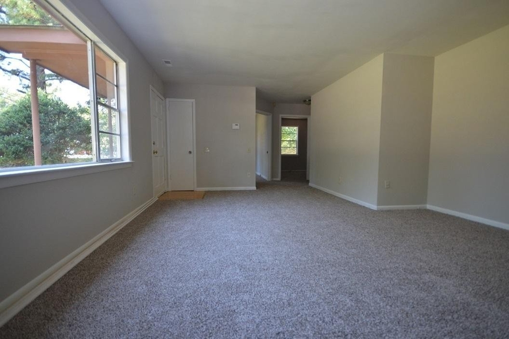 3041 Woods Place - Photo 3