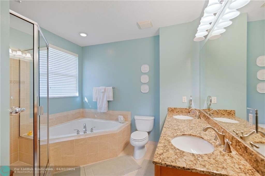 4080 W Palm Aire Dr, #2 - Photo 11