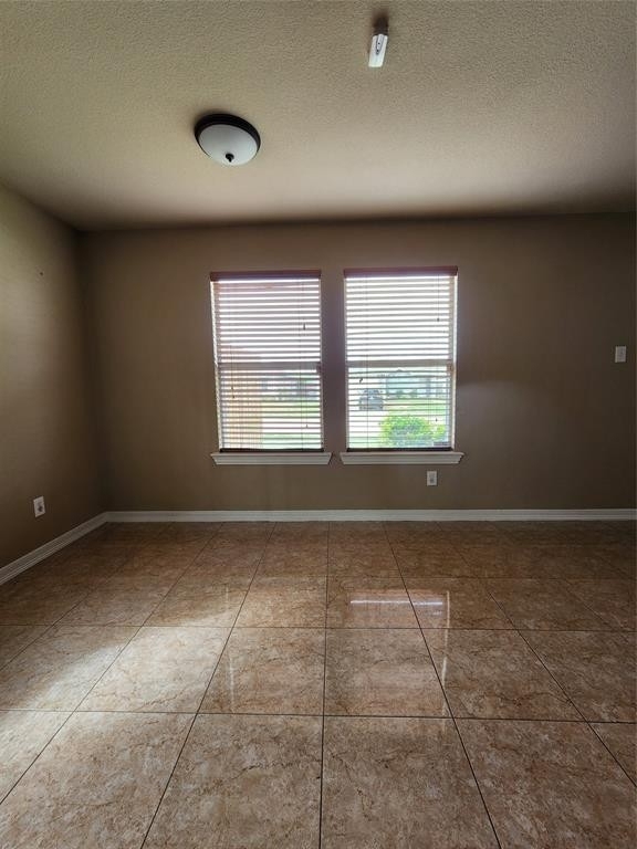 4200 Meadowknoll Drive - Photo 15