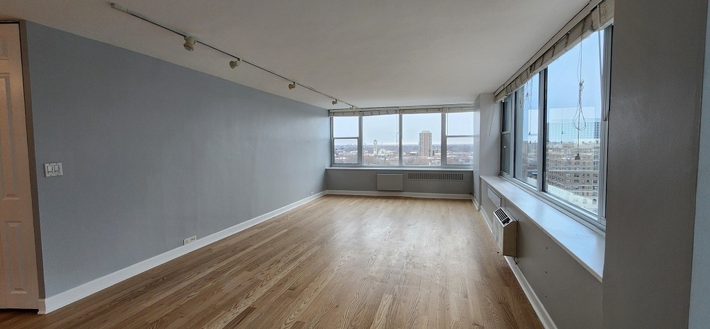 4250 N Marine Drive - Photo 1