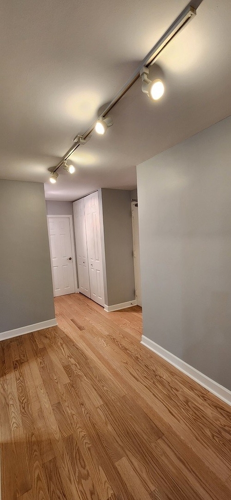 4250 N Marine Drive - Photo 2