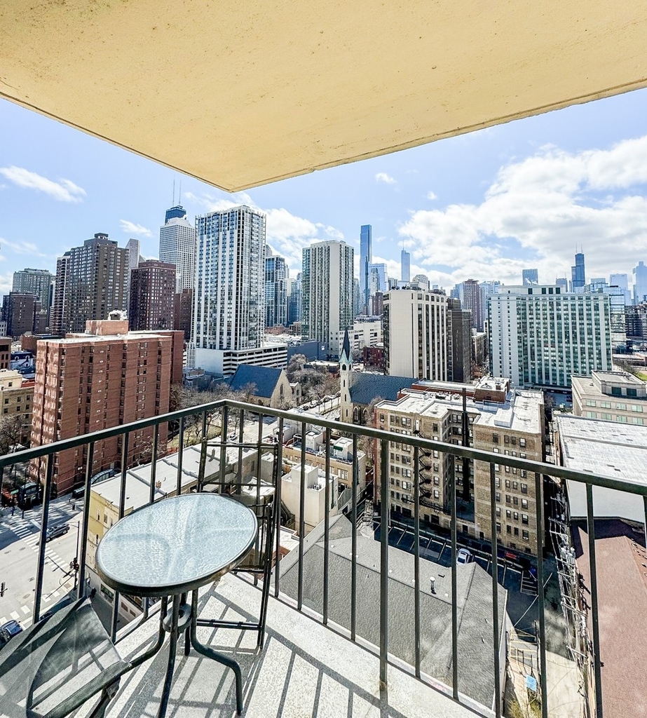 1212 N Lasalle Street - Photo 3