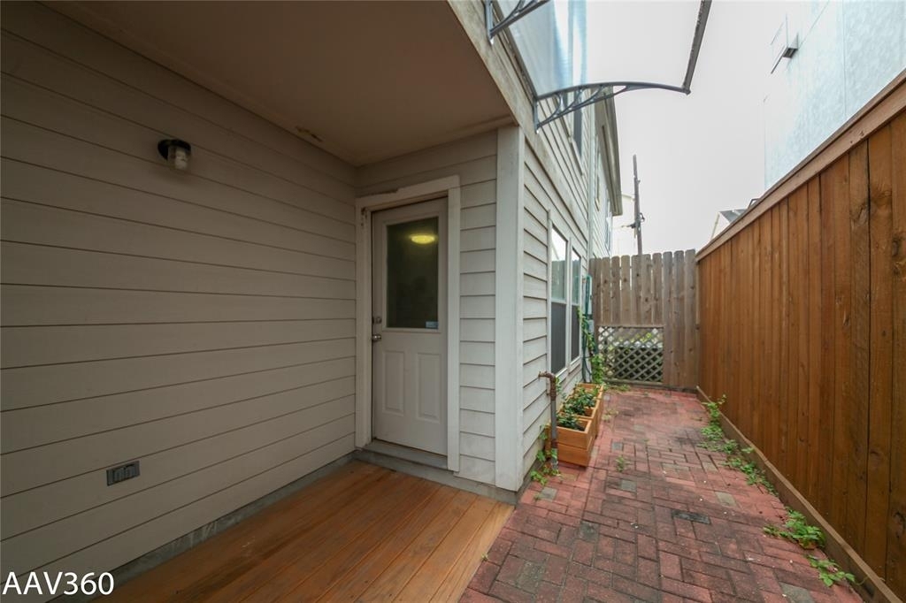 1704 W Webster Street - Photo 13