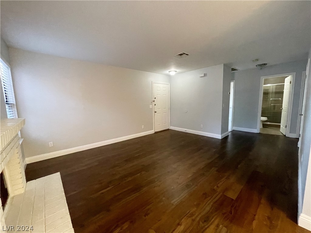 5576 W Rochelle Avenue - Photo 3