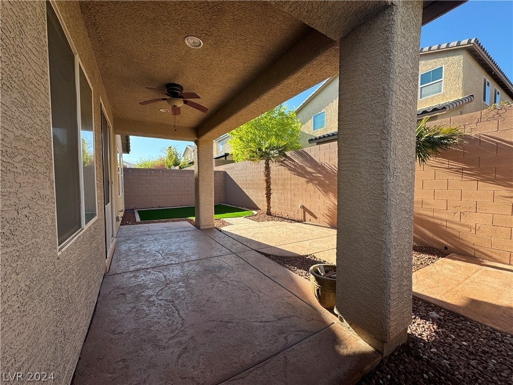 10440 Turtle Mountain Avenue - Photo 18