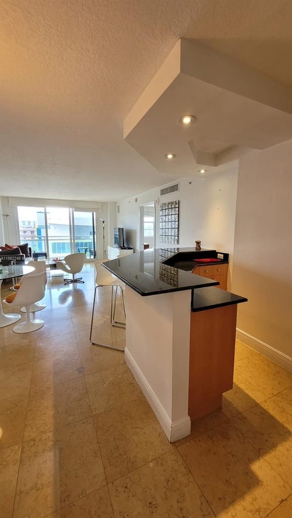 6917 Collins Ave - Photo 9