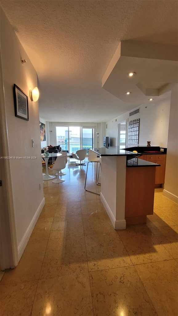 6917 Collins Ave - Photo 14