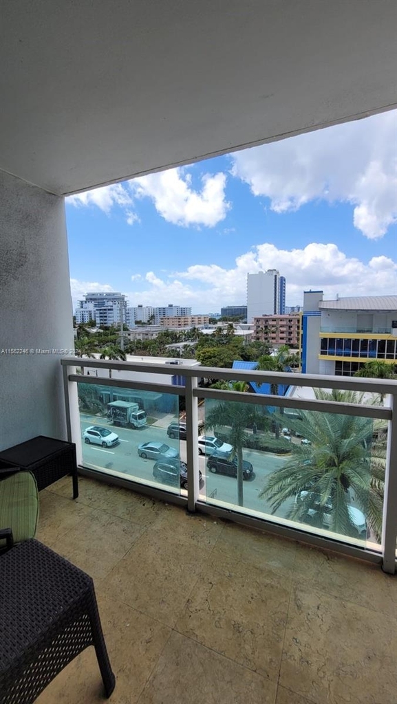 6917 Collins Ave - Photo 11