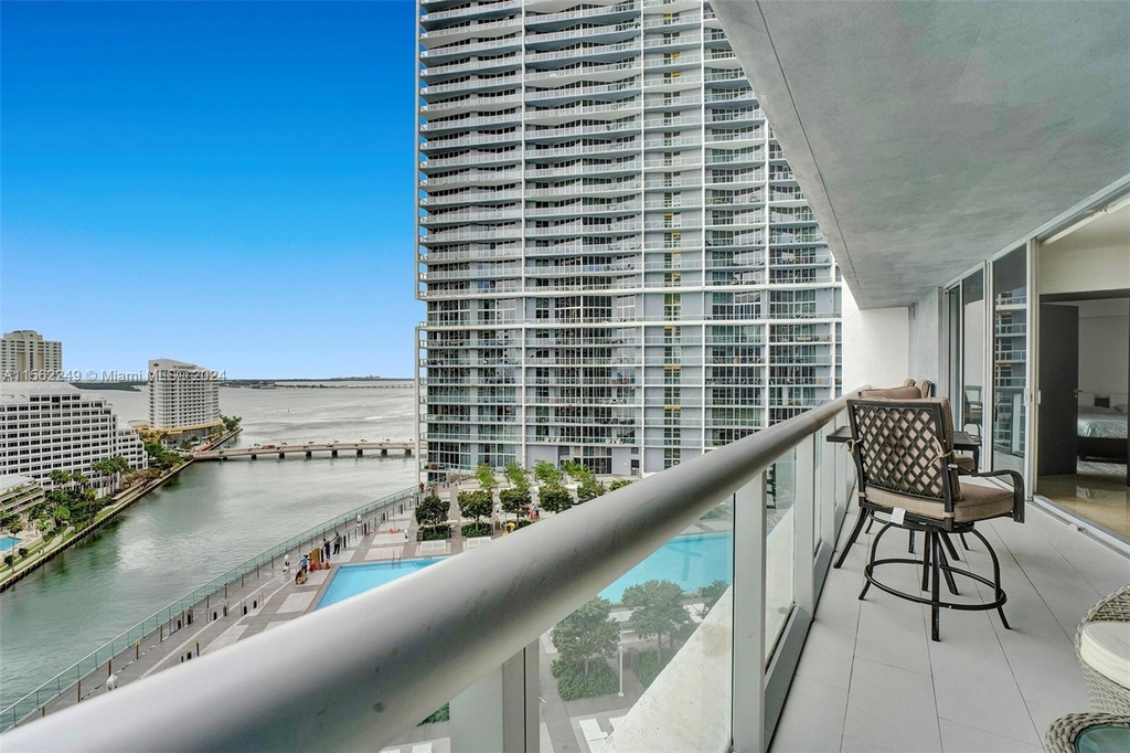 465 Brickell Ave - Photo 2