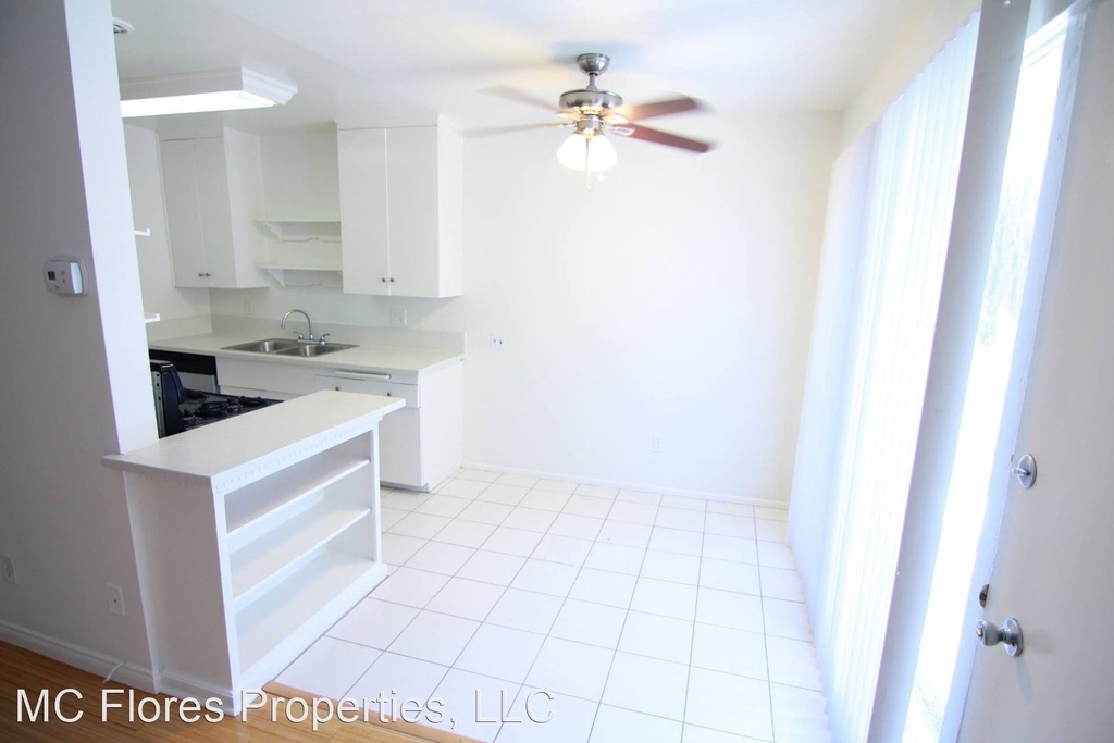 1326 N Flores Street - Photo 7