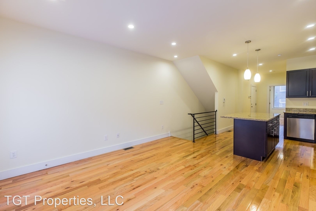 1541 Ogden Street - Photo 8