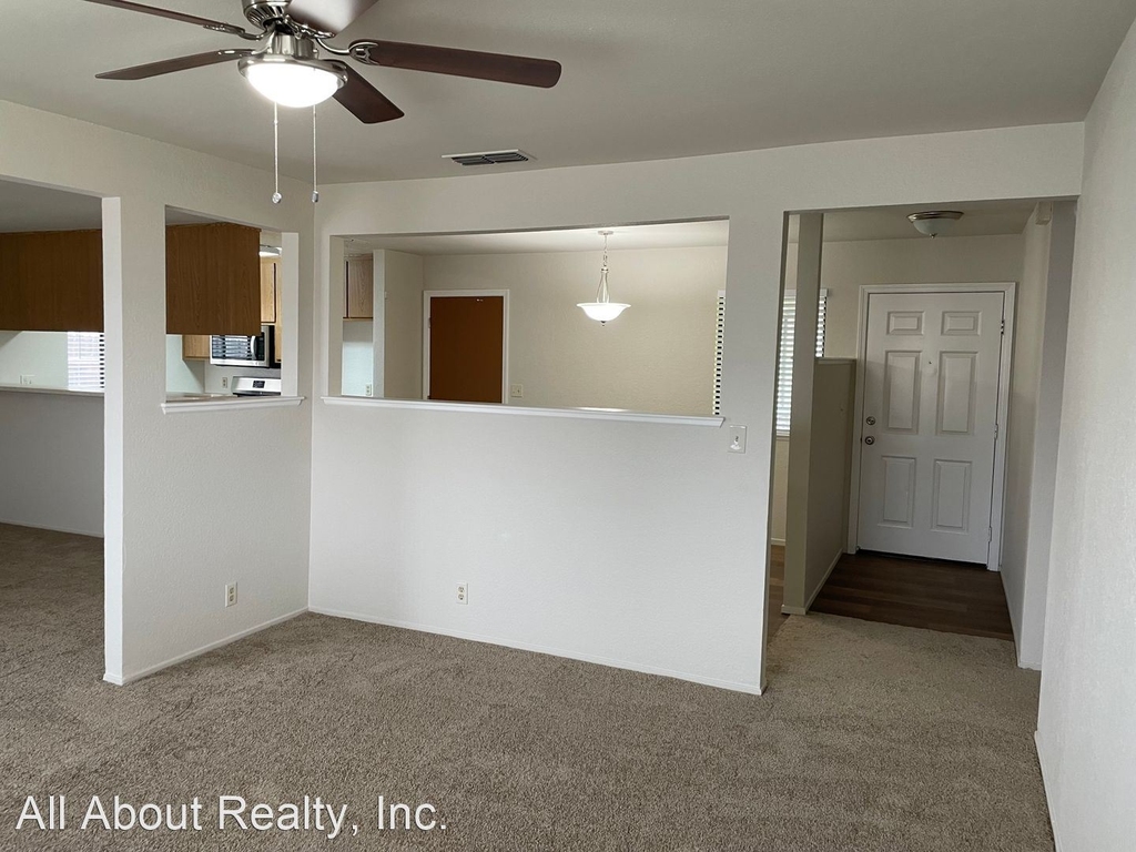 7073 Cloverleaf Way - Photo 1