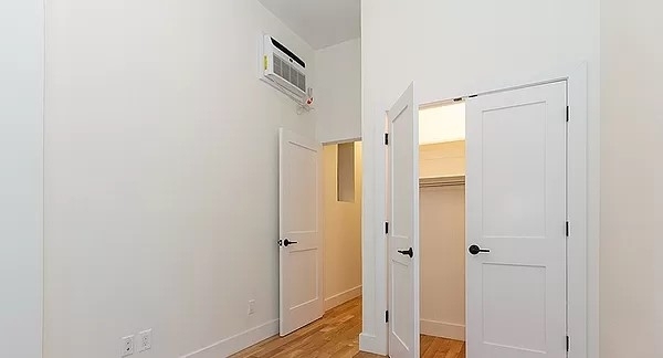 121 east 82nd st - Photo 1