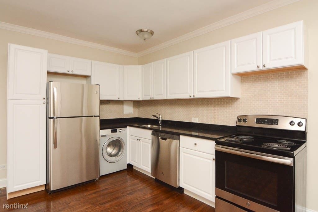 3345 N. Marshfield, Unit A704 - Photo 2