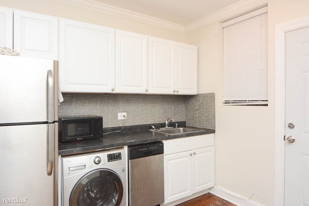 1056 W. Lill, Unit 7 - Photo 2