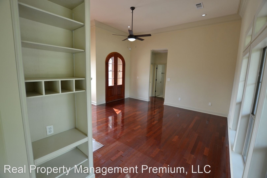 2691 Woodbend Ave - Photo 8