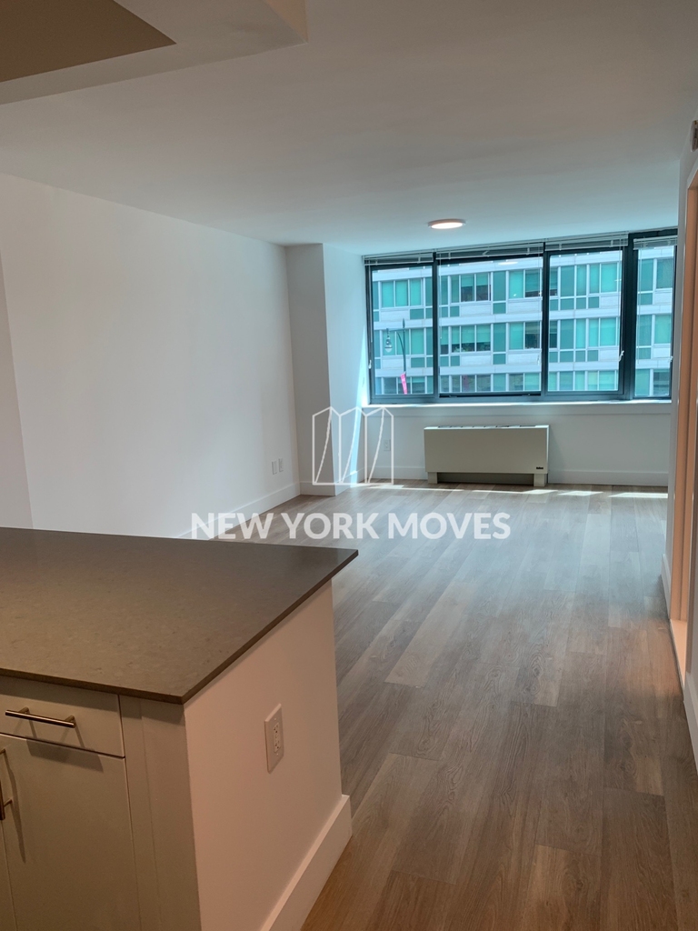 47 Center Boulevard| Long Island City - Photo 8