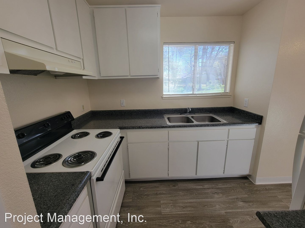 280 Oak Ave - Photo 18