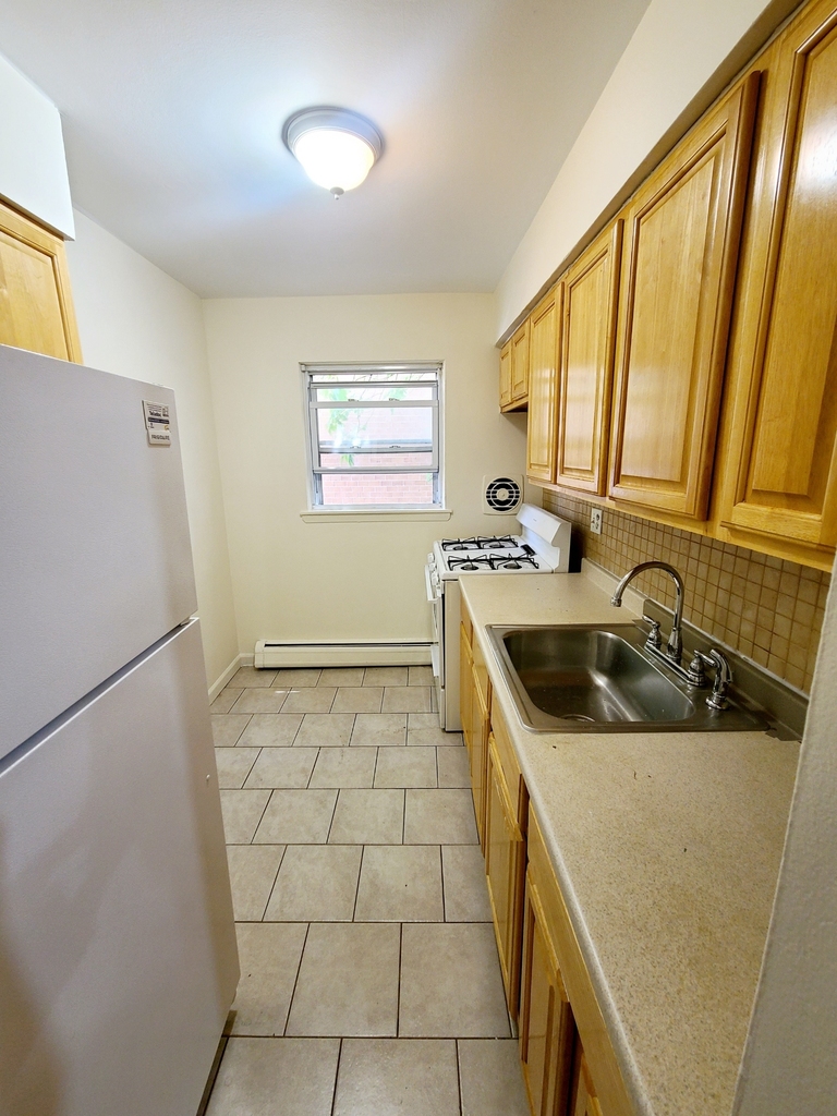 119-50 Metropolitan Avenue - Photo 2