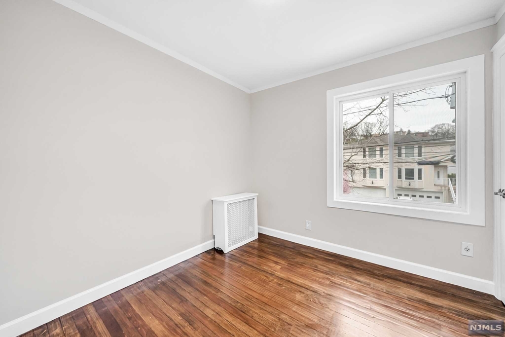 537 2nd Street - Photo 20