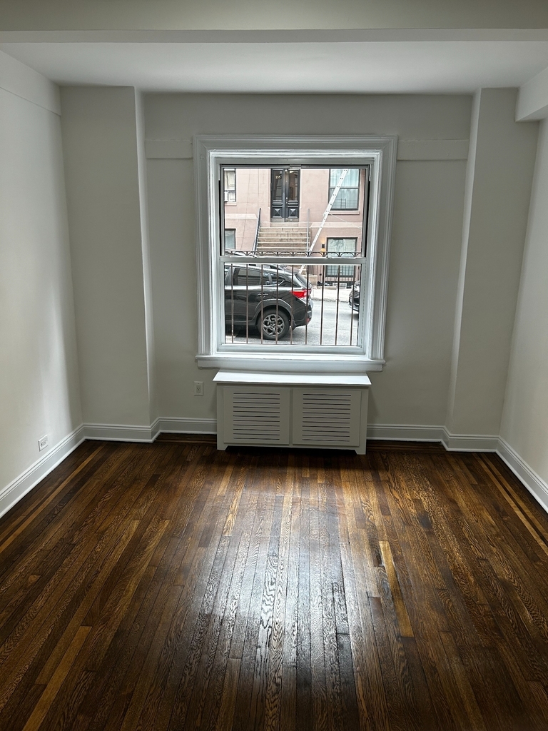 156 East 37th Street, New York, NY 10016 - Photo 15