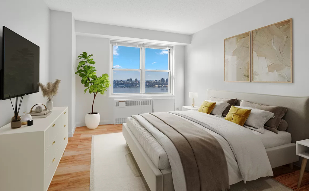 W50th - Photo 1