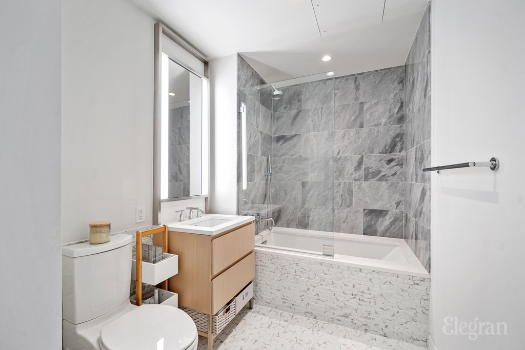 500 West 45th Street - Photo 4