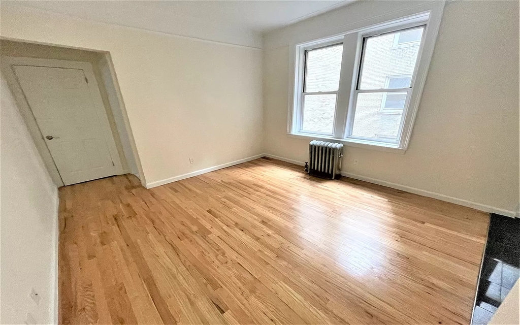 117 West 13th Street - Photo 1