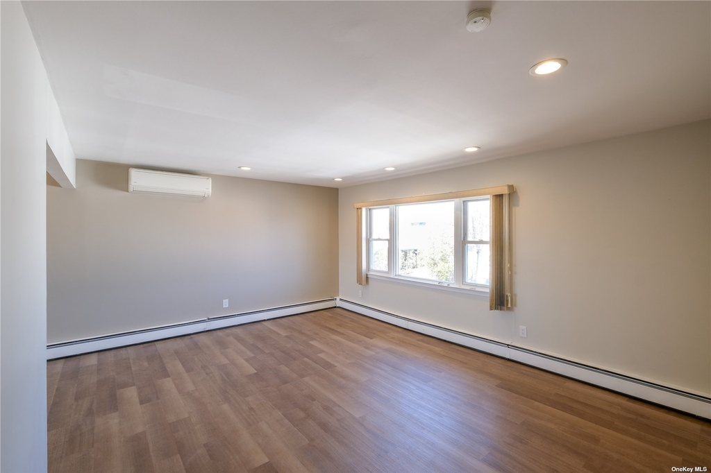 362 Sapir Street - Photo 1