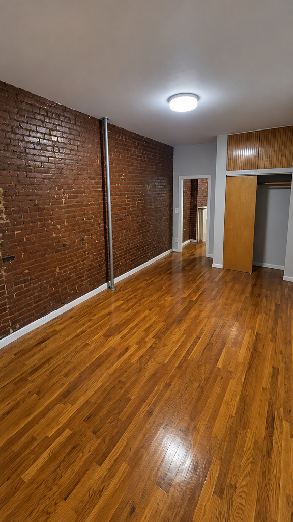 2267 1st Avenue - Photo 6