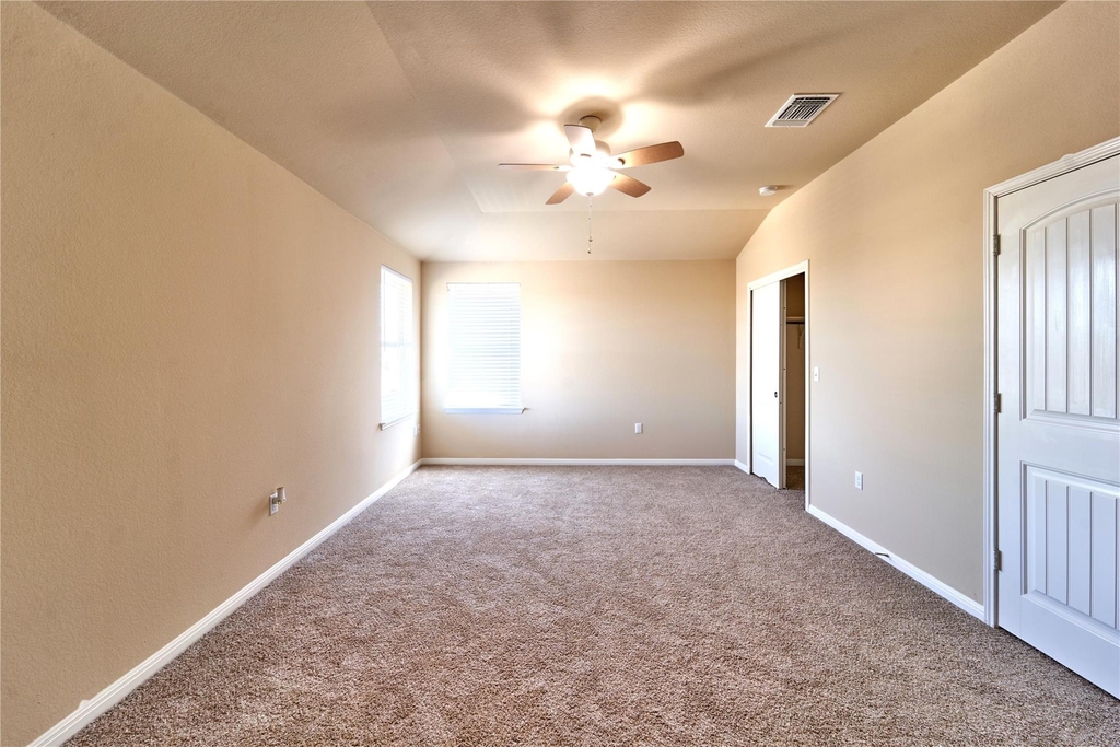 1409 Brooks Way - Photo 12