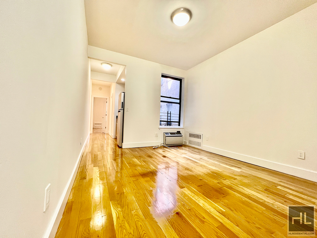 East 82nd Street - Photo 1