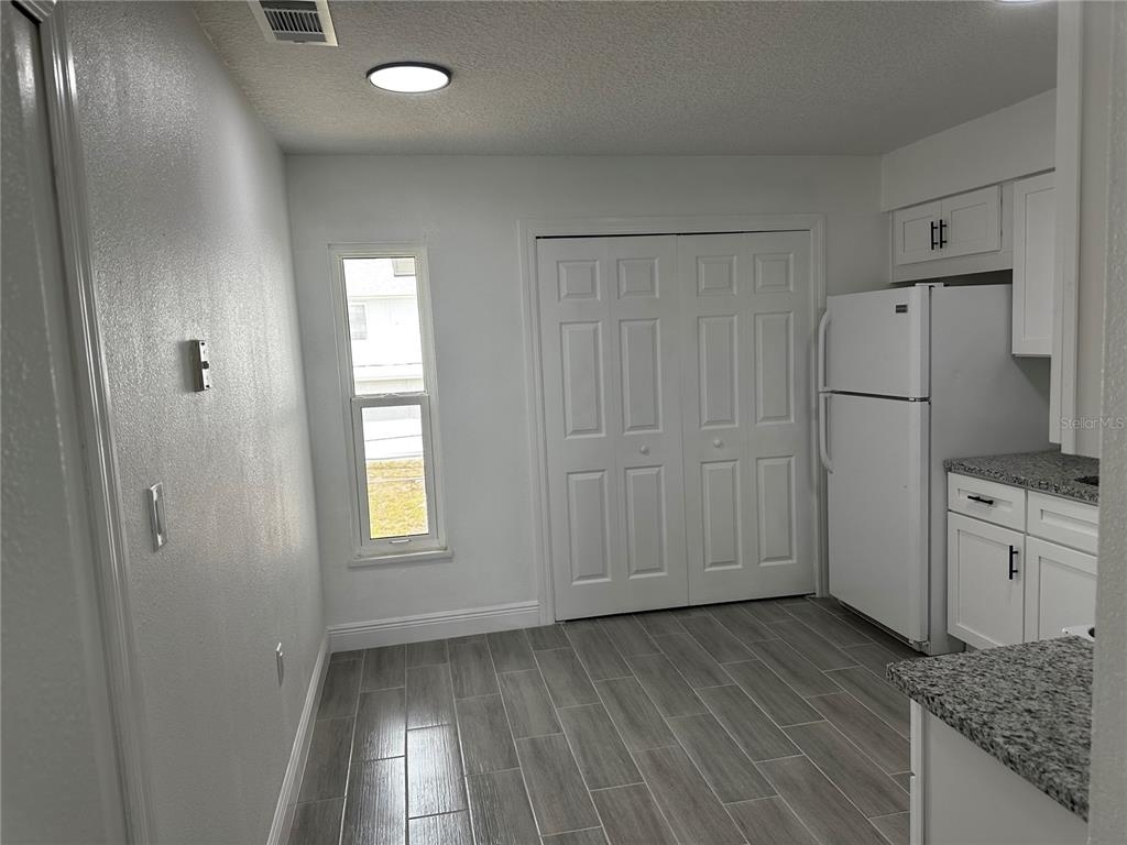 122 Caribbean St - Photo 10