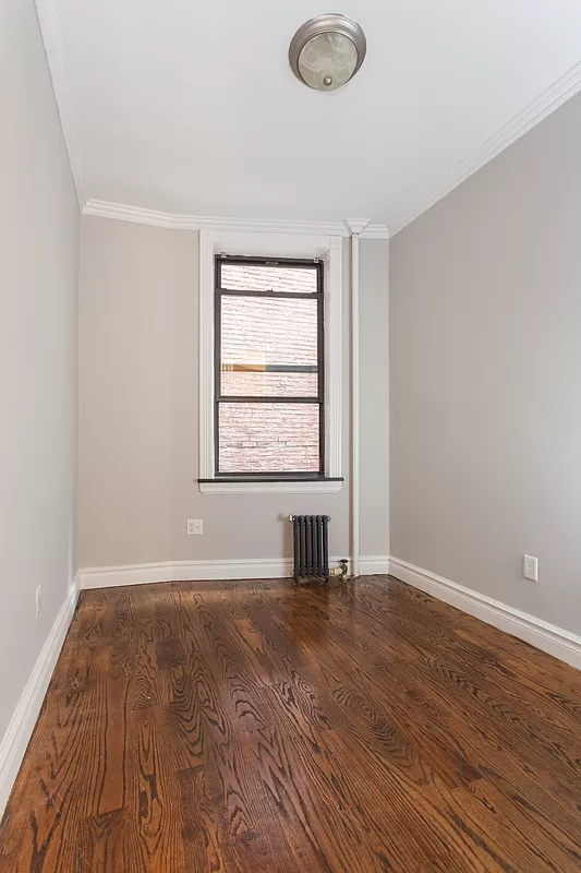 333 East 35th Street - Photo 7