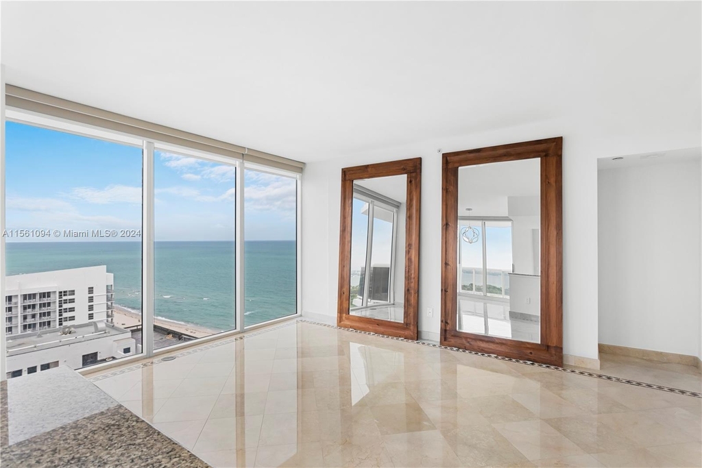 4779 Collins Ave - Photo 9