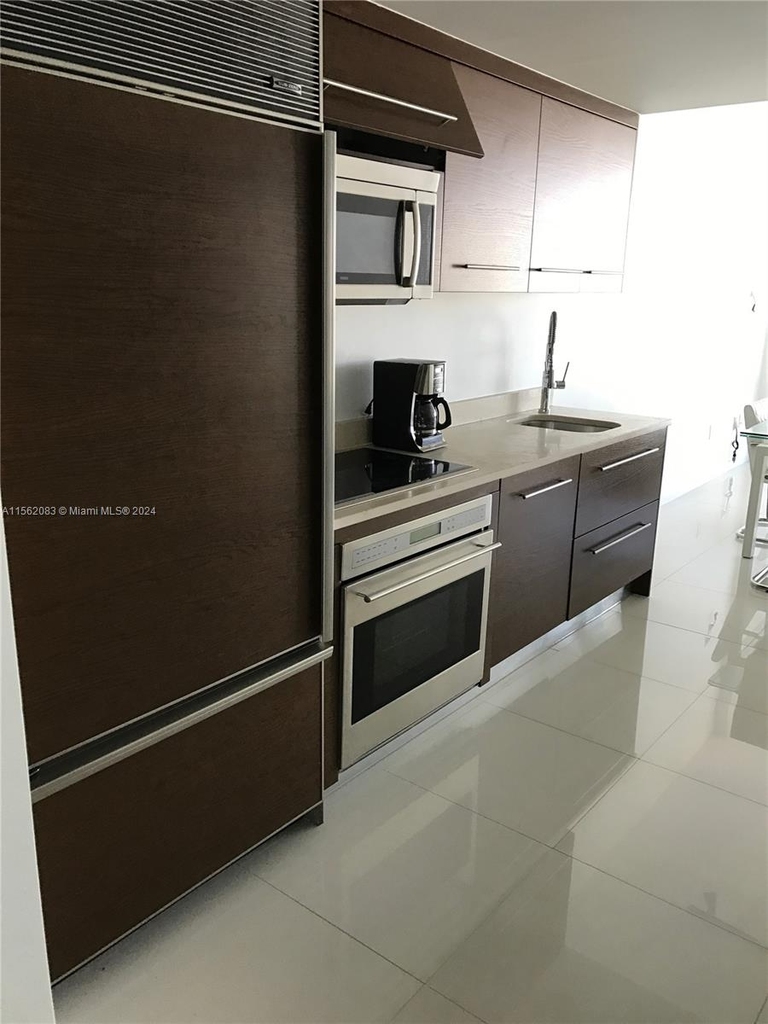 495 Brickell Ave - Photo 2