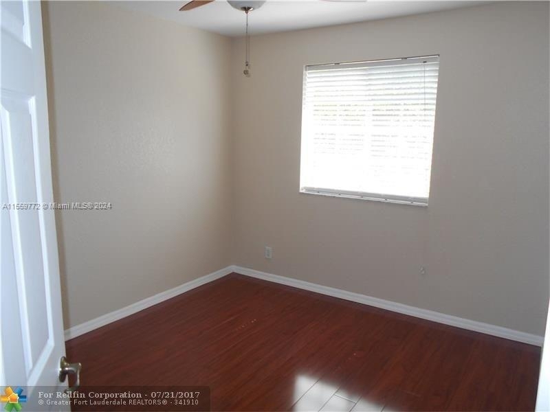 4015 Nw 92nd Ave - Photo 17