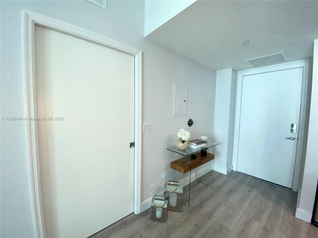 951 Brickell Ave - Photo 3