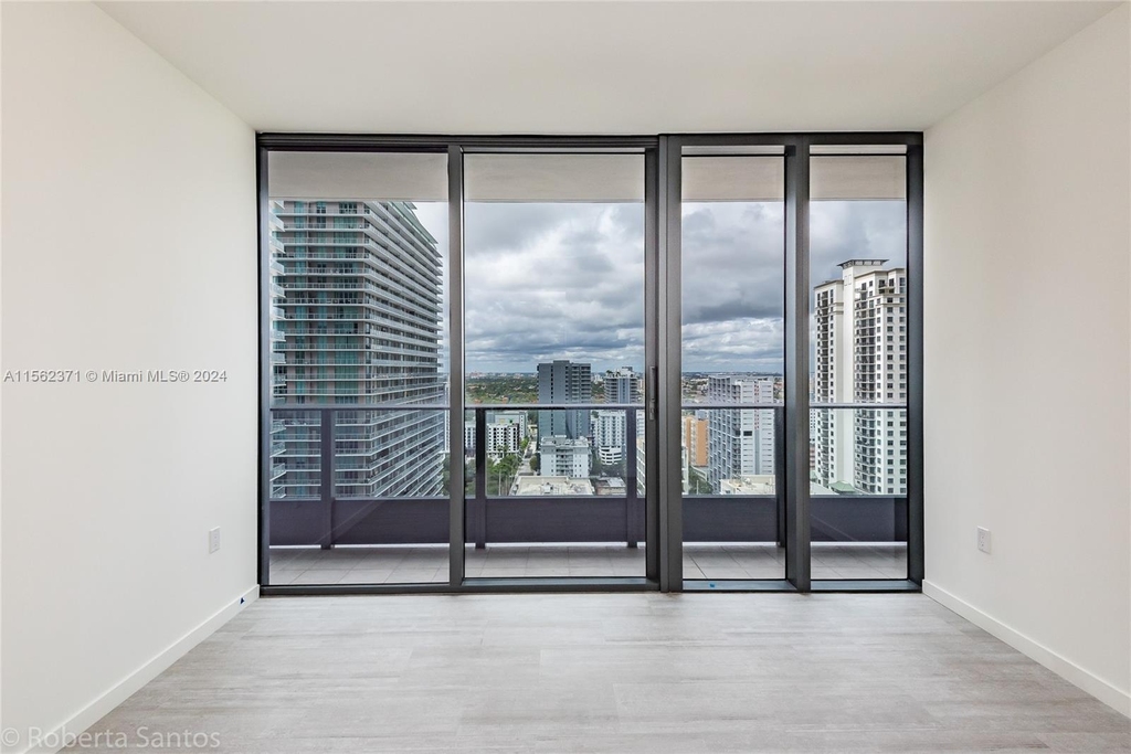 1000 Brickell Plz - Photo 15