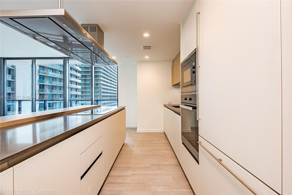 1000 Brickell Plz - Photo 23