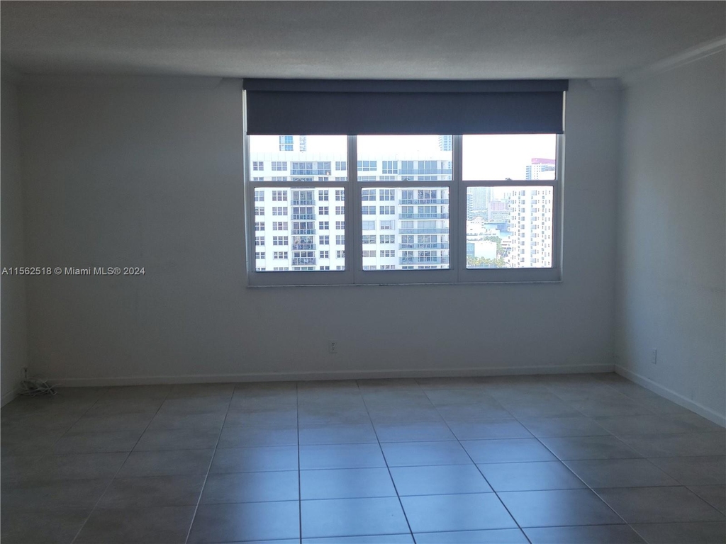 2501 S Ocean Dr - Photo 3