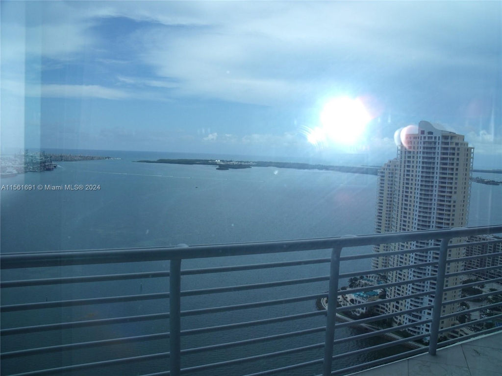 335 S Biscayne Blvd - Photo 4