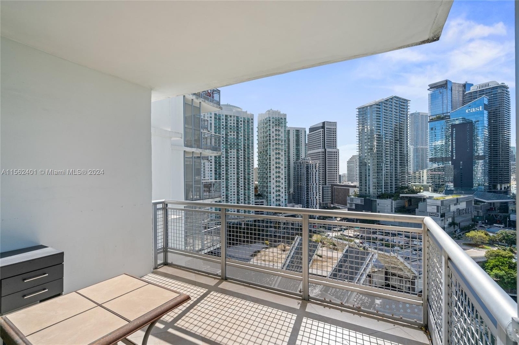 350 S Miami Ave - Photo 18