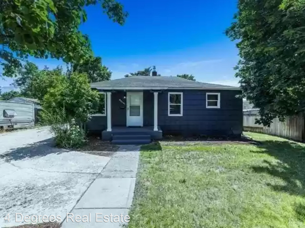 2531 W. Francis Ave - Photo 1